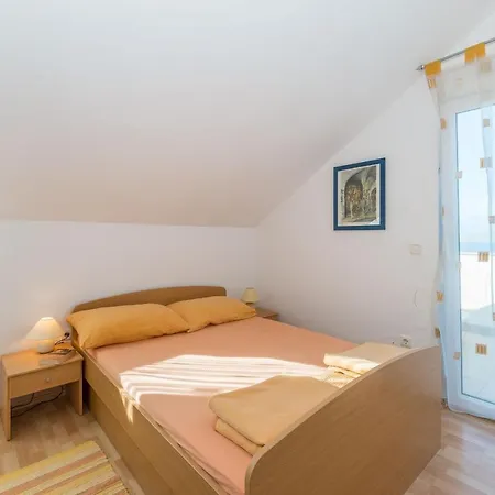 Partelj Apartman *