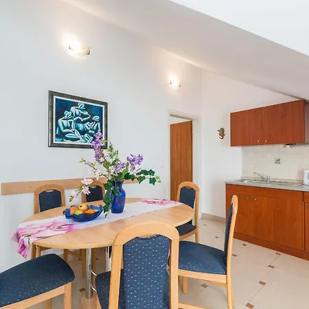 Apartman Partelj *