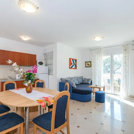 Apartman Partelj *