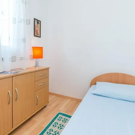 Partelj Apartman *