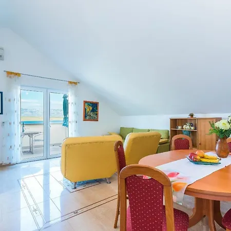 Partelj Apartman *