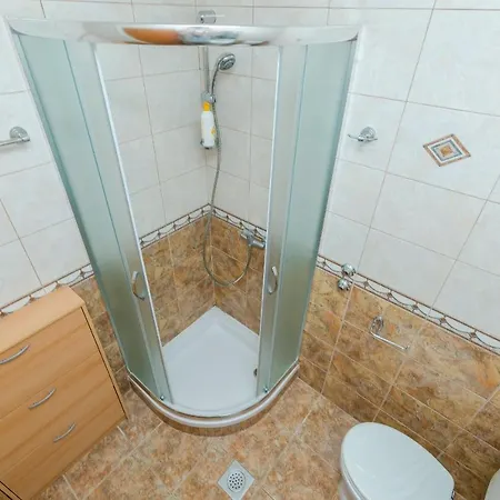Partelj Apartman *
