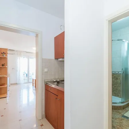 Partelj Apartman *